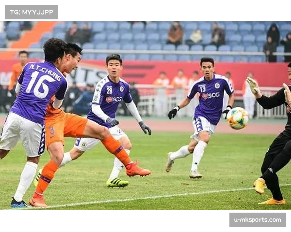 南通队5-3-2控球体系依赖中路组织，边路防守存在隐患